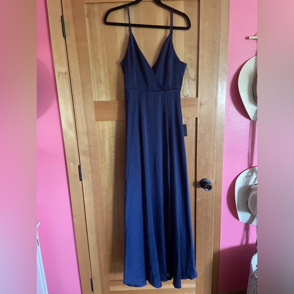 NEVER WORN || lulus full length blue satin dress || size M